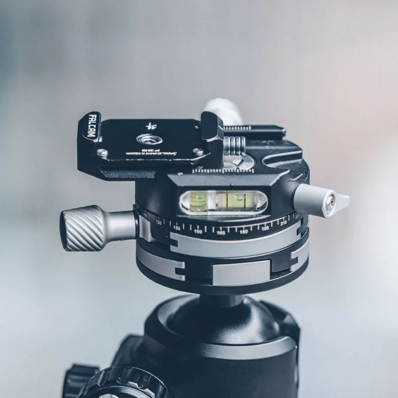 فالكام كاميرا F38 Quick Release Bottom Plate 2270