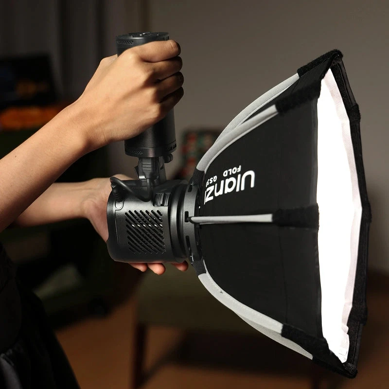 أولانزي كاميرا ٦٠ واط LC60 LightOn Flash & Video Light