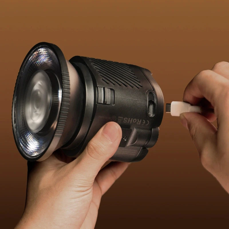أولانزي كاميرا ٦٠ واط LC60 LightOn Flash & Video Light