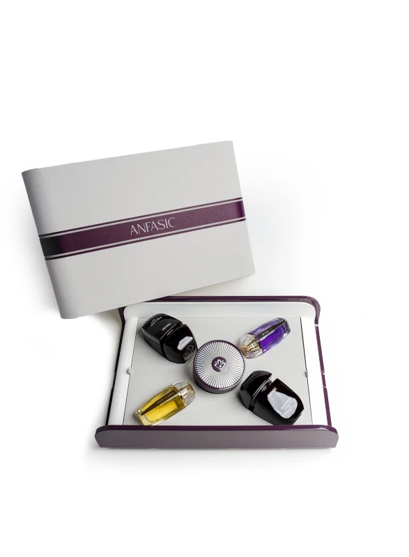 أنفاسك عود ASHYAA LUSIVE EID BOX
