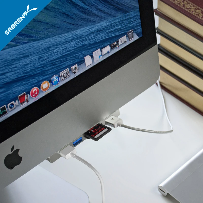 3-Port USB 3.0 Hub with Card Reader