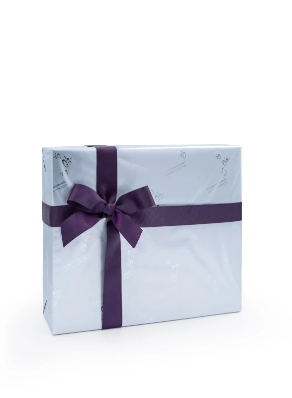 أنفاسك عود SHAY MANIA GIFT BOX