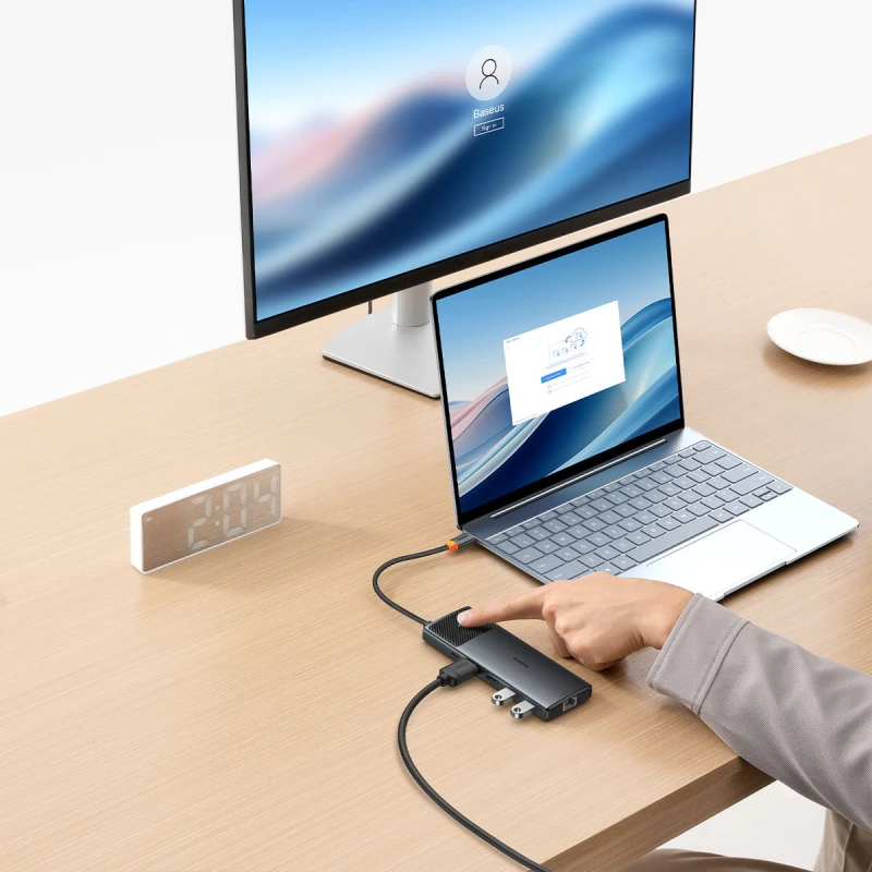 باسيوس شاحن سيارة 10 in 1 Dual Display USB C Hub