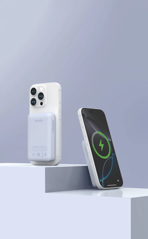 AUKEY MagFusion 10000 10000mAh Magnetic Wireless Charging Power Bank PB-MS04