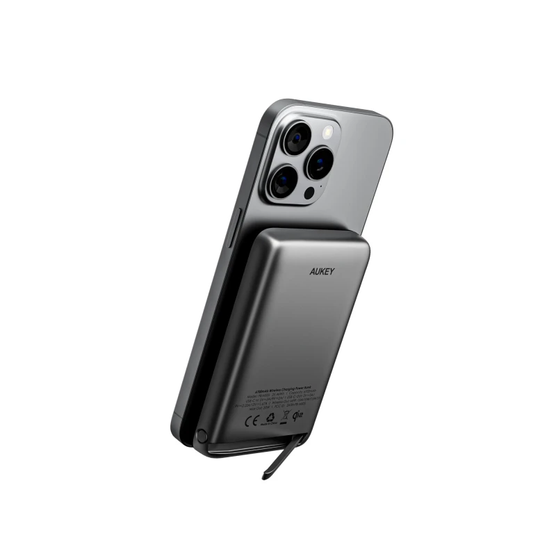 أوكي شاحن سيارة ٢٠ واط MagFusion 6700 Magnetic Wireless Power BankPB MS05