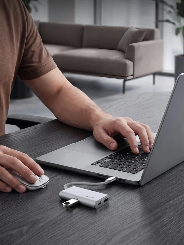 AUKEY UH-CUH06 OfficeDok 5-in-1 USB Hub Adapter